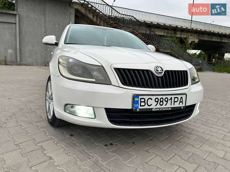 Универсал Skoda Octavia 2011 в Бориславе