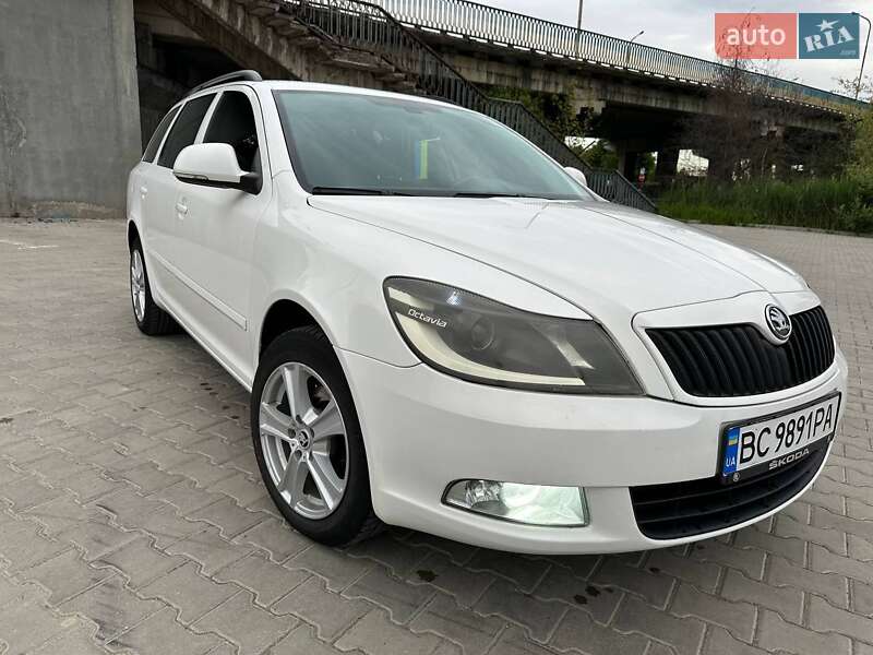 Универсал Skoda Octavia 2011 в Бориславе