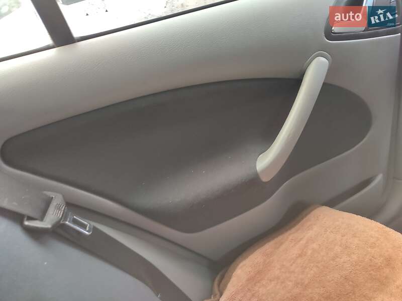 Универсал Skoda Octavia 1999 в Новояворовске