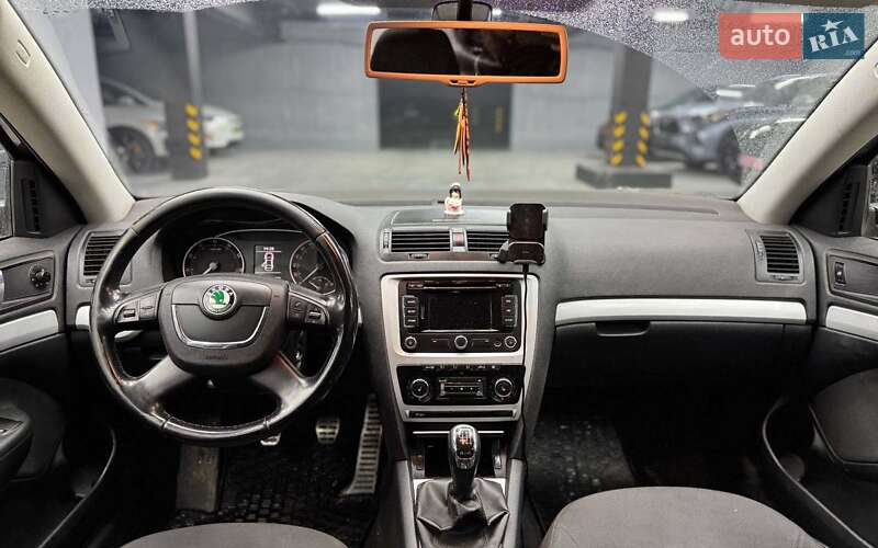 Универсал Skoda Octavia 2011 в Черновцах