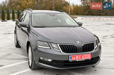 Універсал Skoda Octavia 2019 в Звягелі