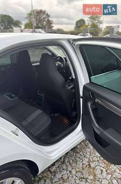 Лифтбек Skoda Octavia 2017 в 