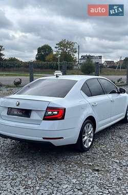 Лифтбек Skoda Octavia 2017 в 