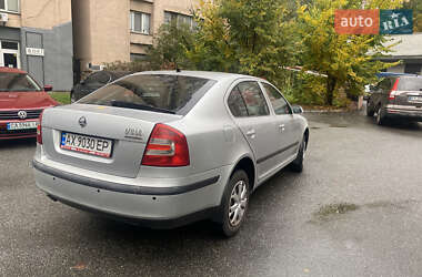 Лифтбек Skoda Octavia 2008 в 