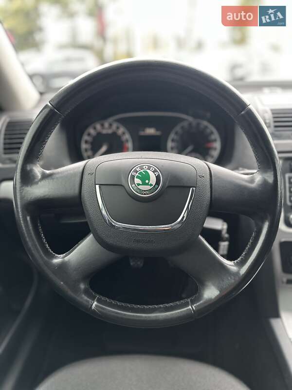 Универсал Skoda Octavia 2010 в Белогородке