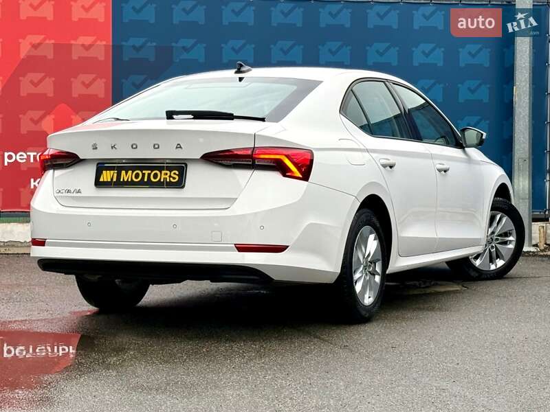Лифтбек Skoda Octavia 2021 в Киеве