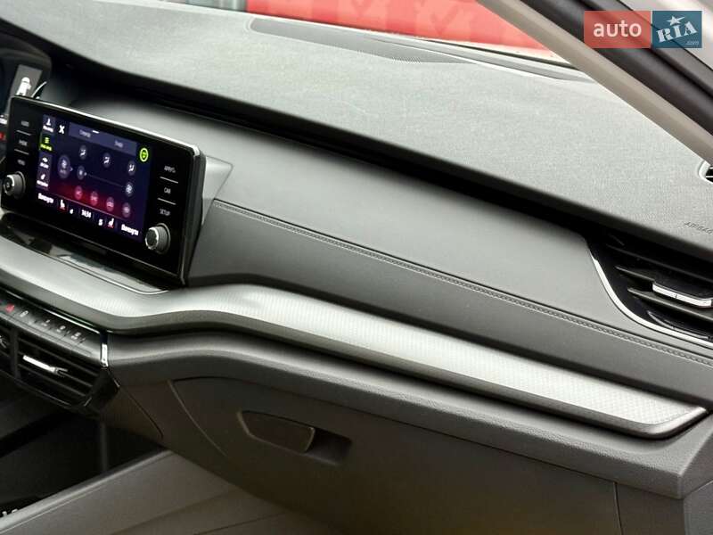 Лифтбек Skoda Octavia 2021 в Киеве