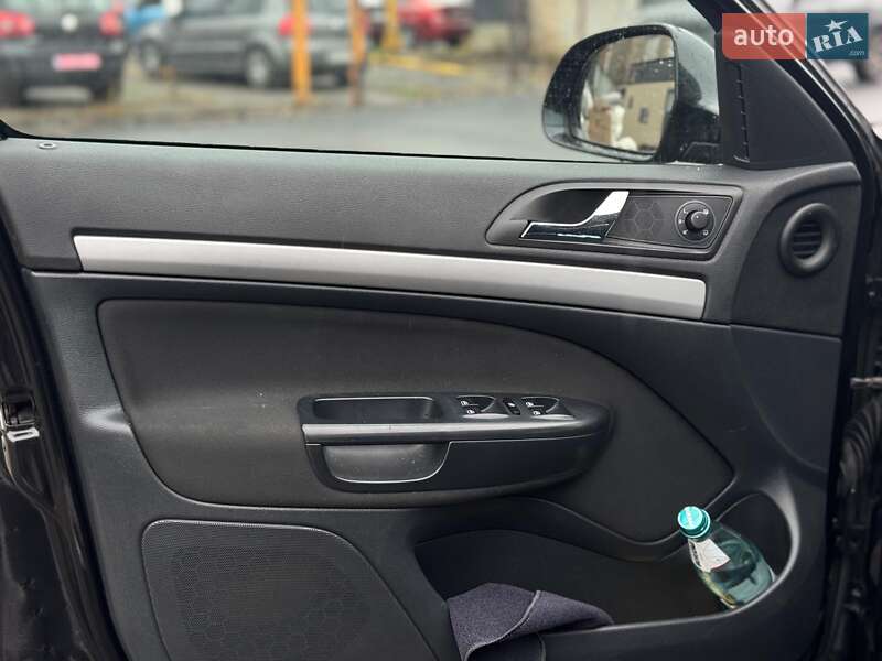 Универсал Skoda Octavia 2011 в Киеве фото 15 Универсал Skoda Octavia 2011 в Киеве