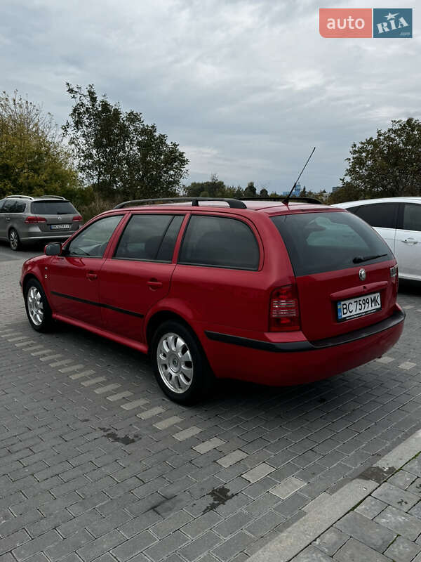 Ліфтбек Skoda Octavia 2003 в Рівному