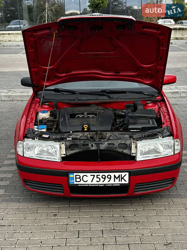 Ліфтбек Skoda Octavia 2003 в Рівному