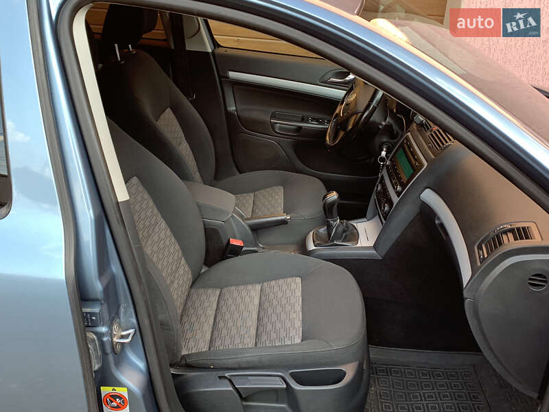 Универсал Skoda Octavia 2011 в Львове
