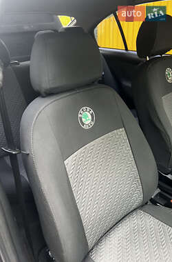 Лифтбек Skoda Octavia 2006 в  фото 27 Лифтбек Skoda Octavia 2006 в