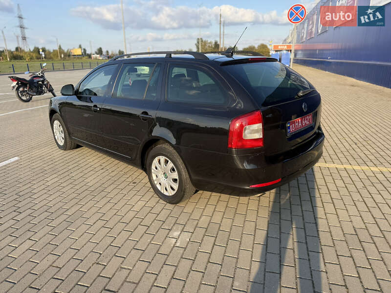 Универсал Skoda Octavia 2010 в Нововолынске