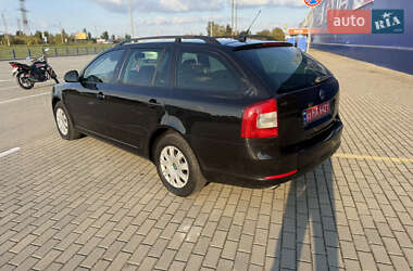 Универсал Skoda Octavia 2010 в 