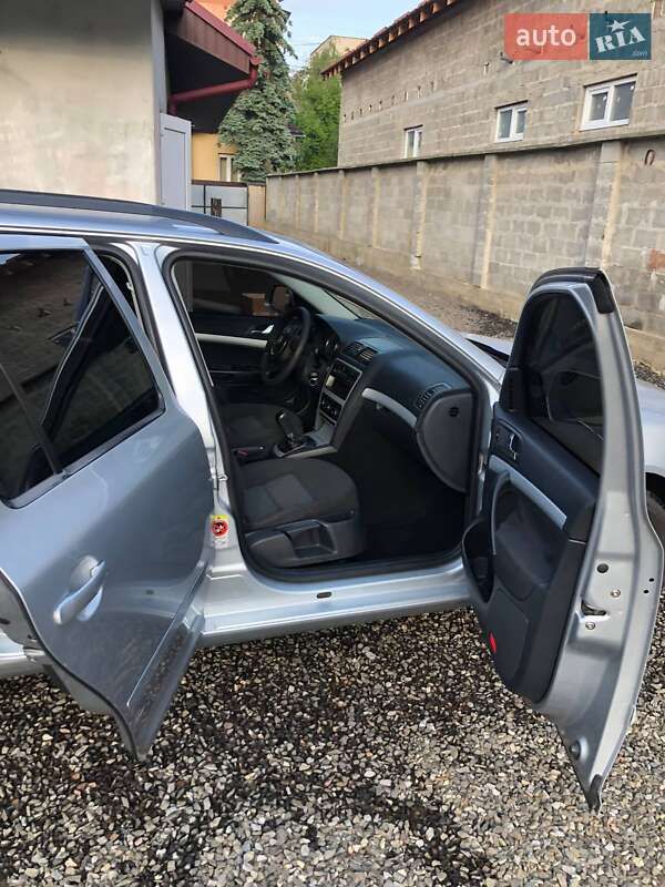 Универсал Skoda Octavia 2009 в Виноградове