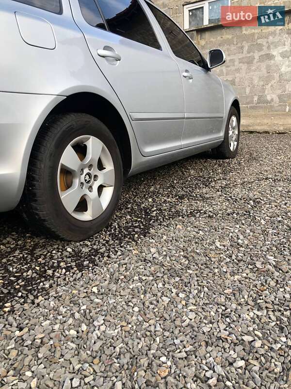Универсал Skoda Octavia 2009 в Виноградове
