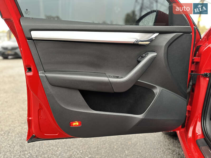 Універсал Skoda Octavia 2013 в Харкові