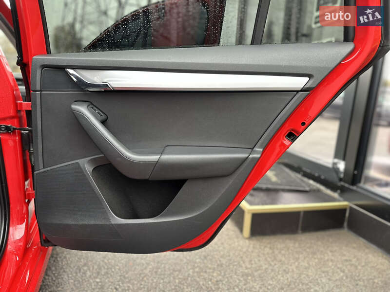 Універсал Skoda Octavia 2013 в Харкові