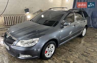 Универсал Skoda Octavia 2011 в 