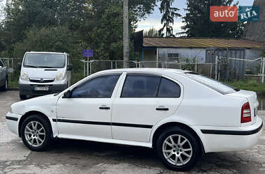 Лифтбек Skoda Octavia 2002 в 