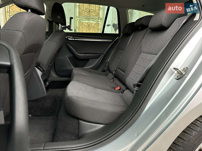 Универсал Skoda Octavia 2019 в Ивано-Франковске