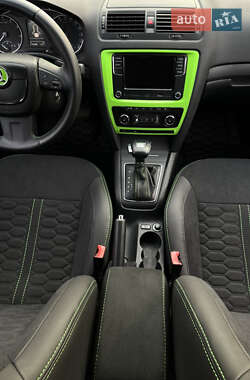 Універсал Skoda Octavia 2010 в  фото 19 Універсал Skoda Octavia 2010 в