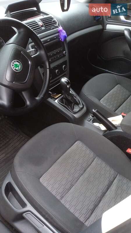 Ліфтбек Skoda Octavia 2012 в Шептицькому