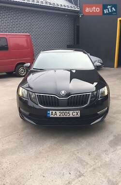Лифтбек Skoda Octavia 2019 в Киеве