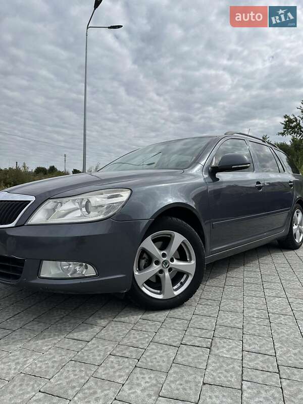 Універсал Skoda Octavia 2011 в Львові