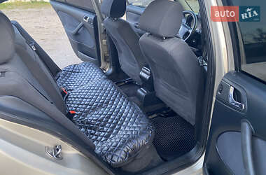 Лифтбек Skoda Octavia 2004 в 