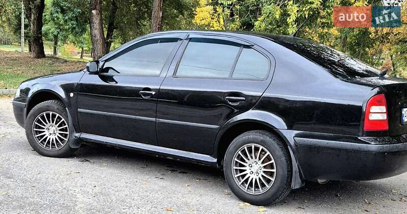 Лифтбек Skoda Octavia 2006 в Запорожье