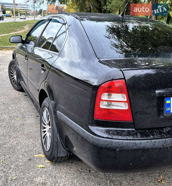 Лифтбек Skoda Octavia 2006 в Запорожье