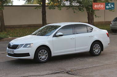 Ліфтбек Skoda Octavia 2019 в Дніпрі