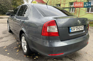 Лифтбек Skoda Octavia 2012 в 