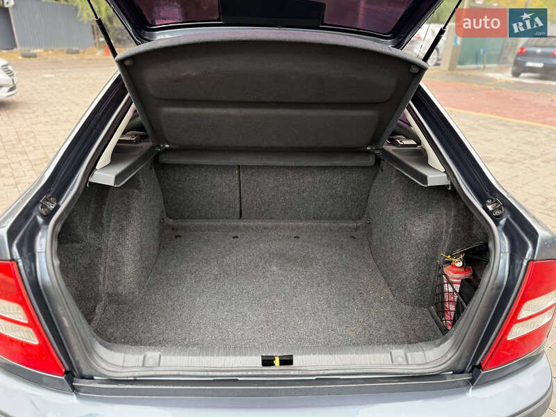 Лифтбек Skoda Octavia 2006 в Киеве