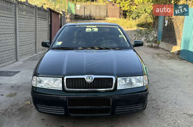 Лифтбек Skoda Octavia 2005 в 