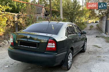 Лифтбек Skoda Octavia 2005 в 