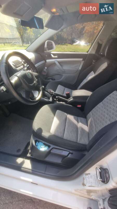 Универсал Skoda Octavia 2010 в Кривом Роге фото 2 Универсал Skoda Octavia 2010 в Кривом Роге