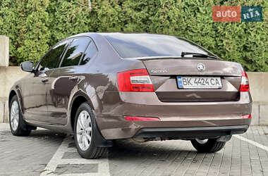 Лифтбек Skoda Octavia 2013 в 