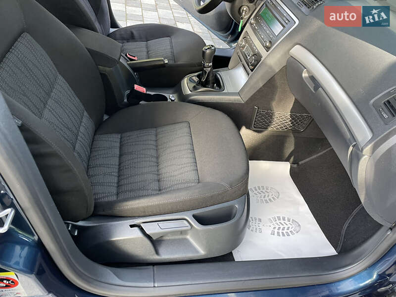 Универсал Skoda Octavia 2011 в Староконстантинове