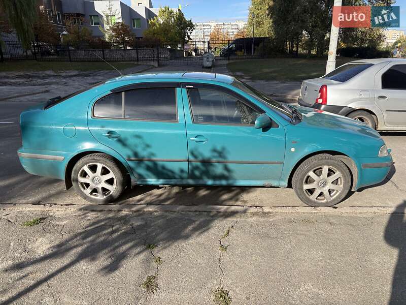 Ліфтбек Skoda Octavia 2000 в Павлограді