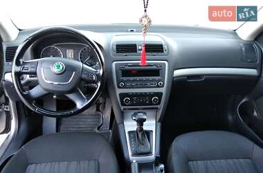 Лифтбек Skoda Octavia 2012 в 