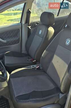 Лифтбек Skoda Octavia 1999 в 