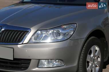 Лифтбек Skoda Octavia 2012 в 