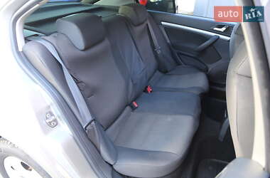 Лифтбек Skoda Octavia 2012 в 