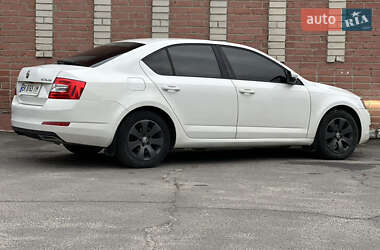 Лифтбек Skoda Octavia 2014 в 