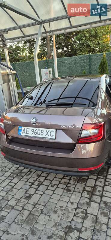Лифтбек Skoda Octavia 2017 в Кропивницком
