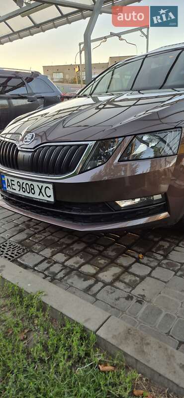 Лифтбек Skoda Octavia 2017 в Кропивницком