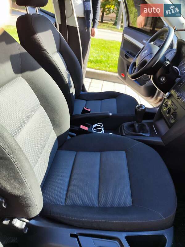 Ліфтбек Skoda Octavia 2007 в Черкасах фото 7 Ліфтбек Skoda Octavia 2007 в Черкасах