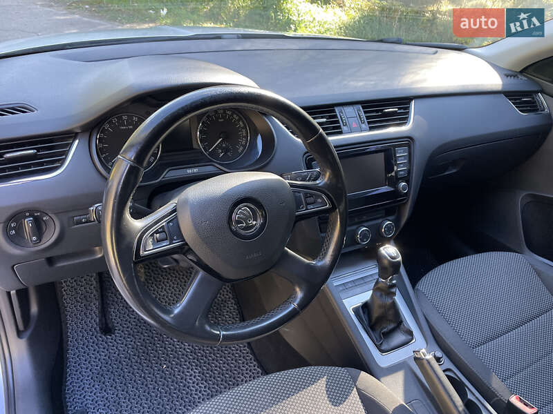 Универсал Skoda Octavia 2013 в Фастове